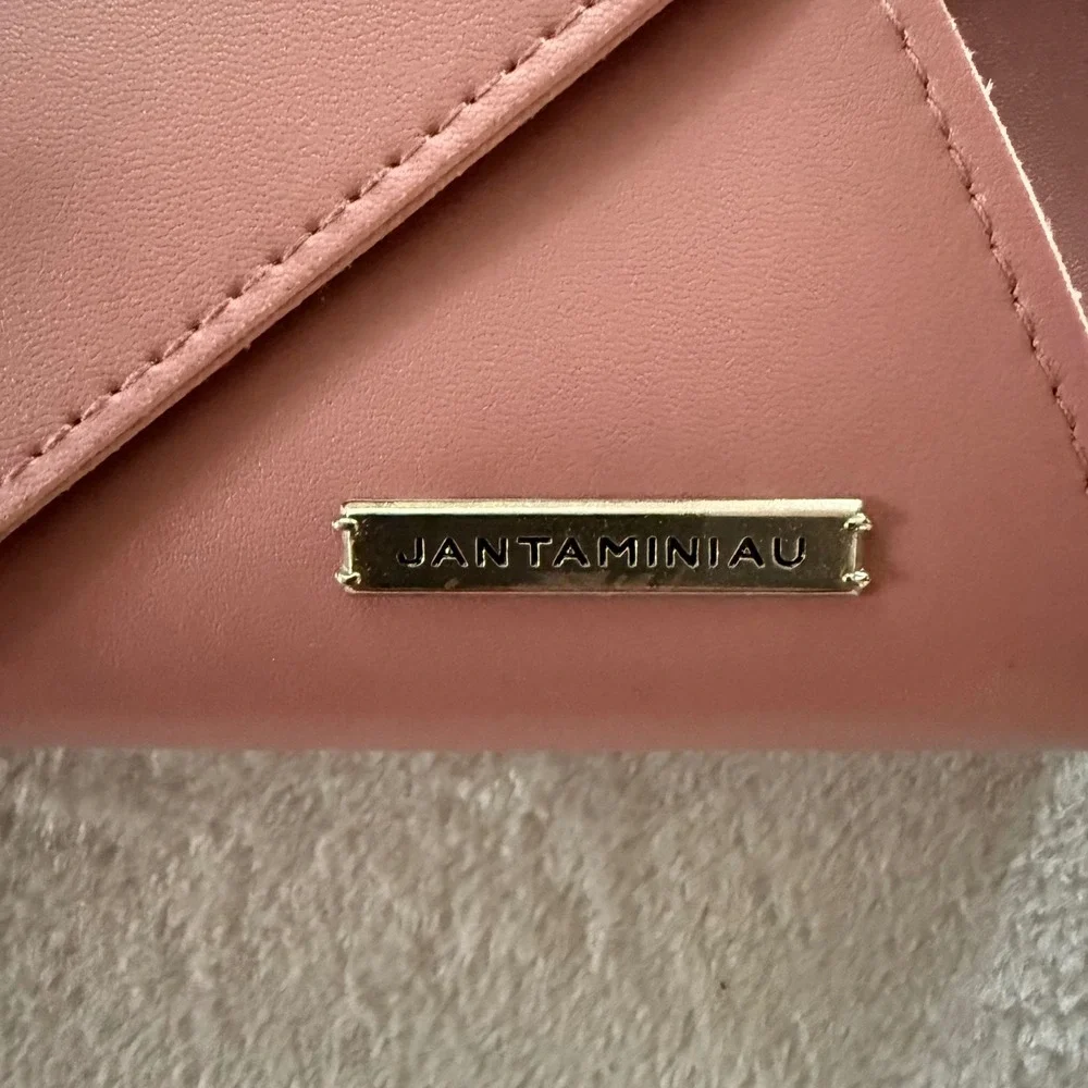 KLM beautiful limited