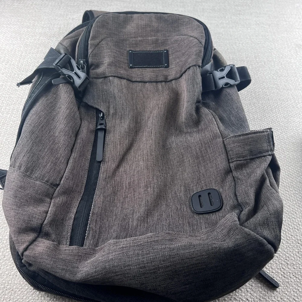 SWISSGEAR Brown Laptop Backpack Airflow Travel Bag Unisex‎ Soft Case Daypack