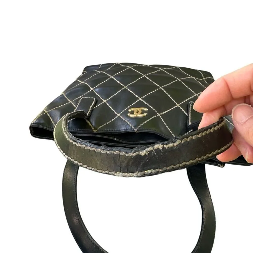 CHANEL elevate your