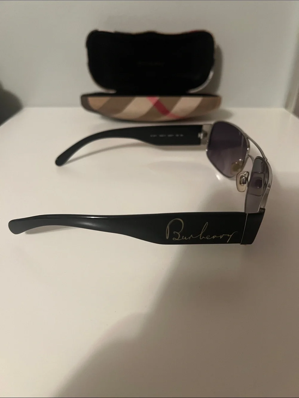 Burberry authentic black