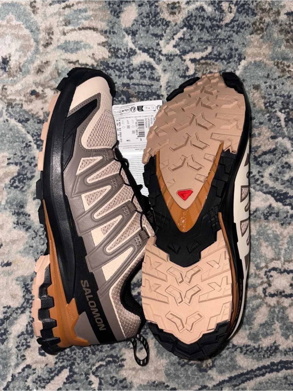 Salomon men trail