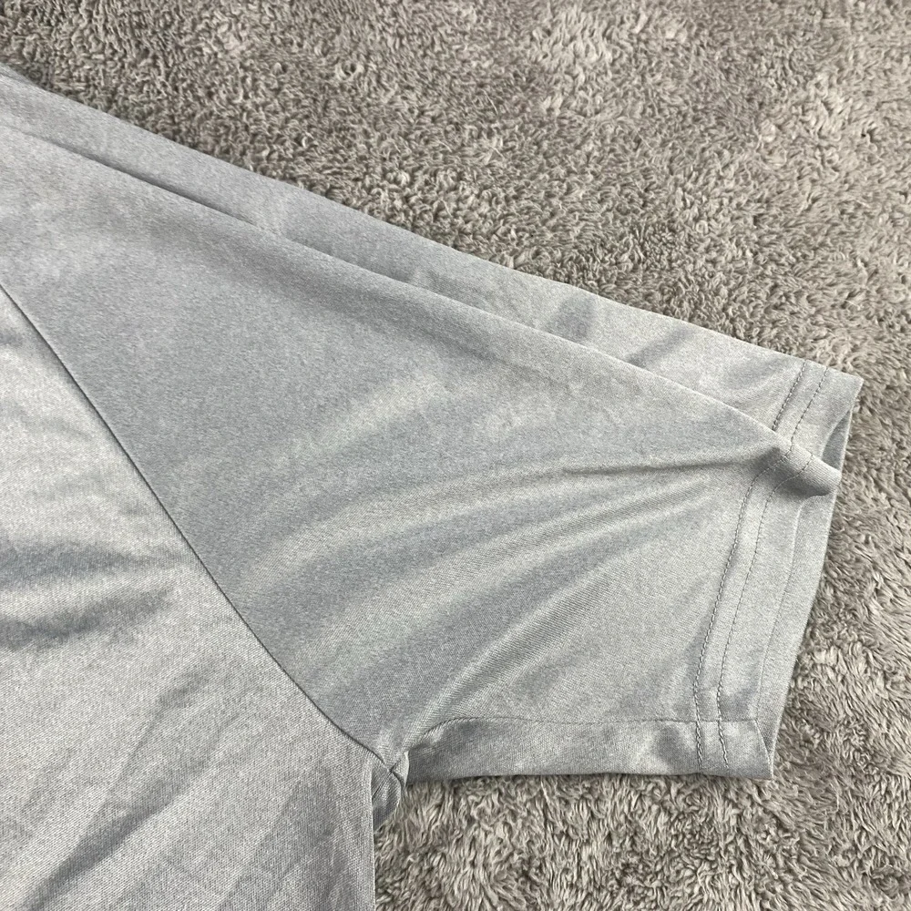 Under Armour excellent back