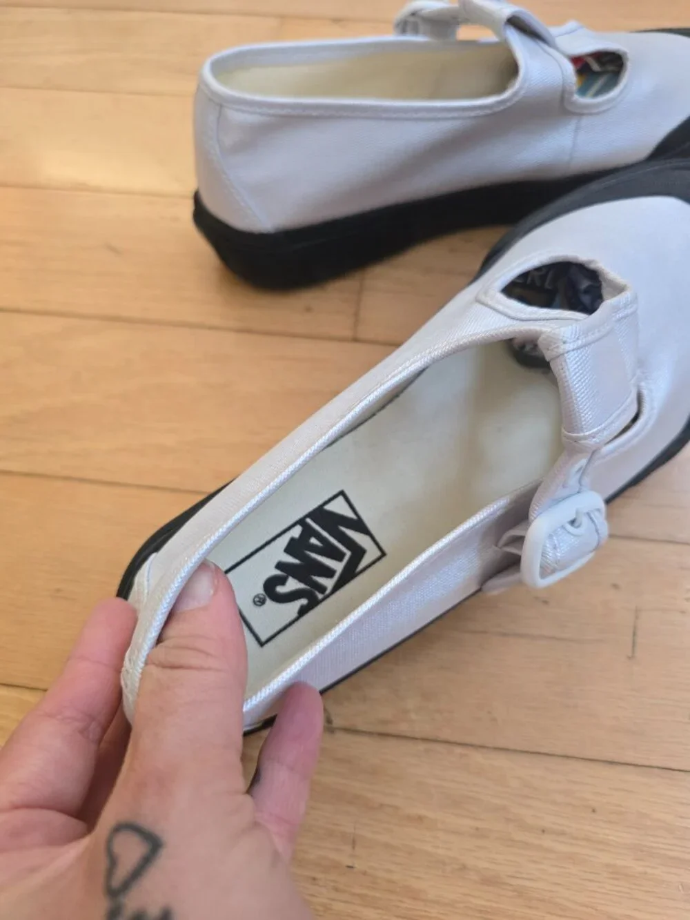 Vans style 93