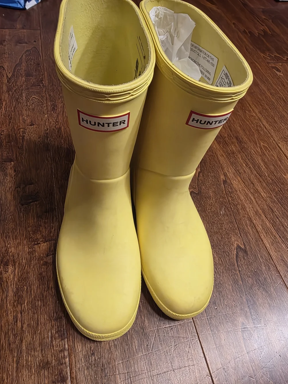 Hunter vibrant yellow