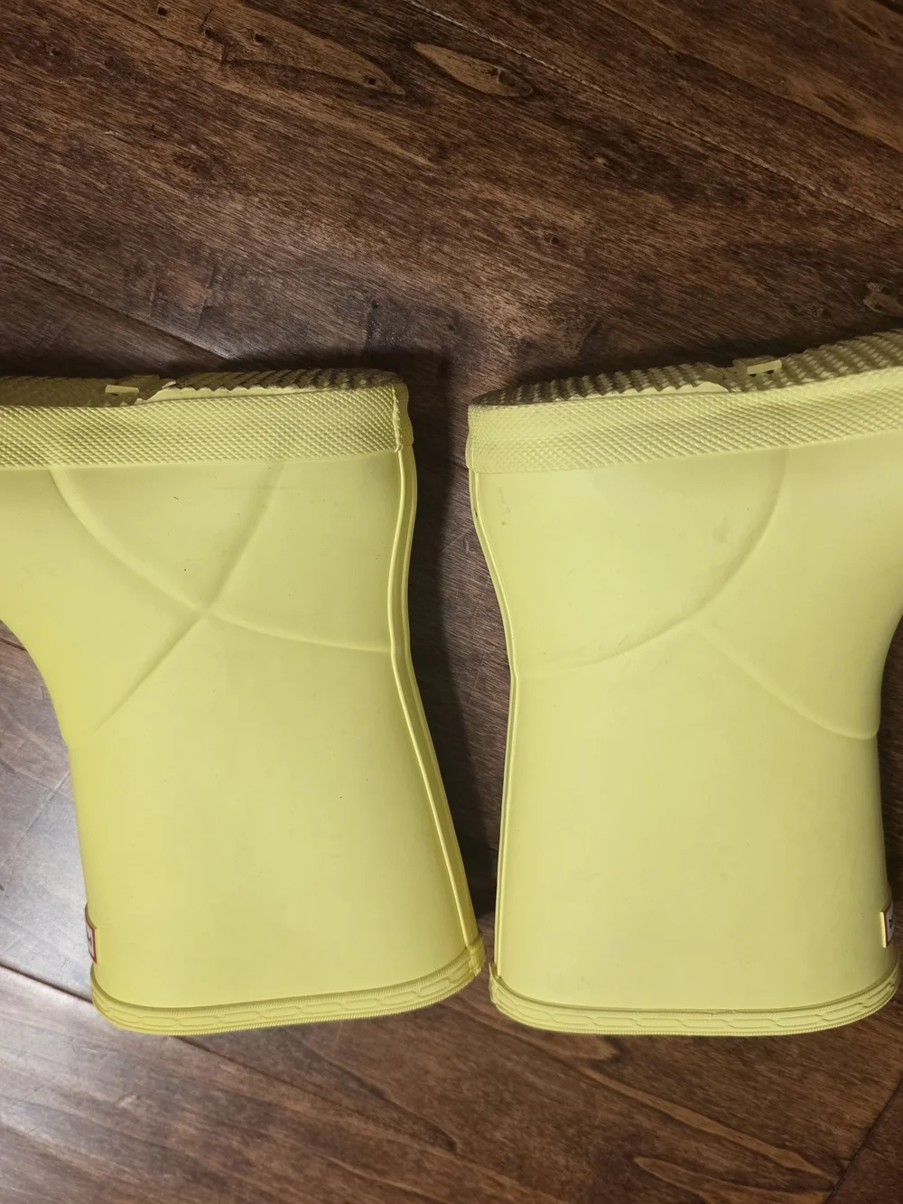 Hunter vibrant yellow