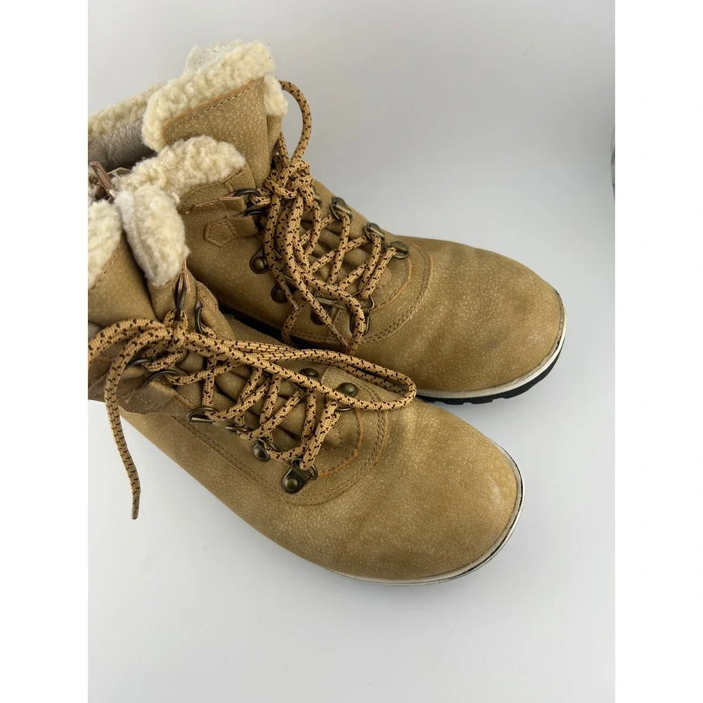 JBU tan suede