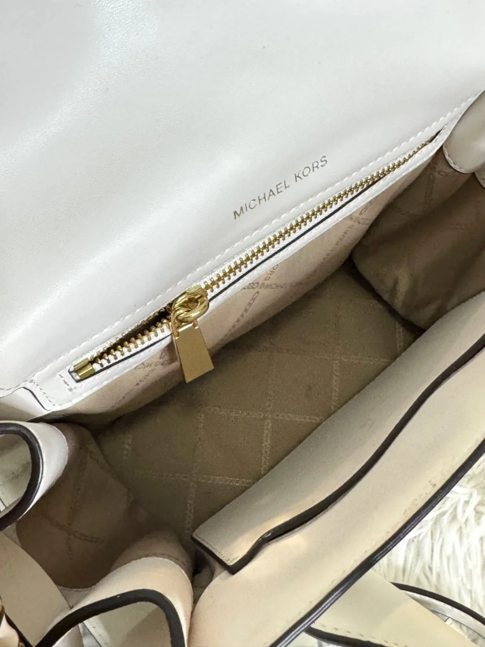 Michael Kors beautiful authentic