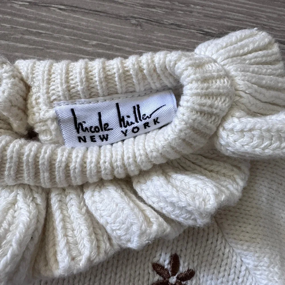 Nicole Miller New York charming knit