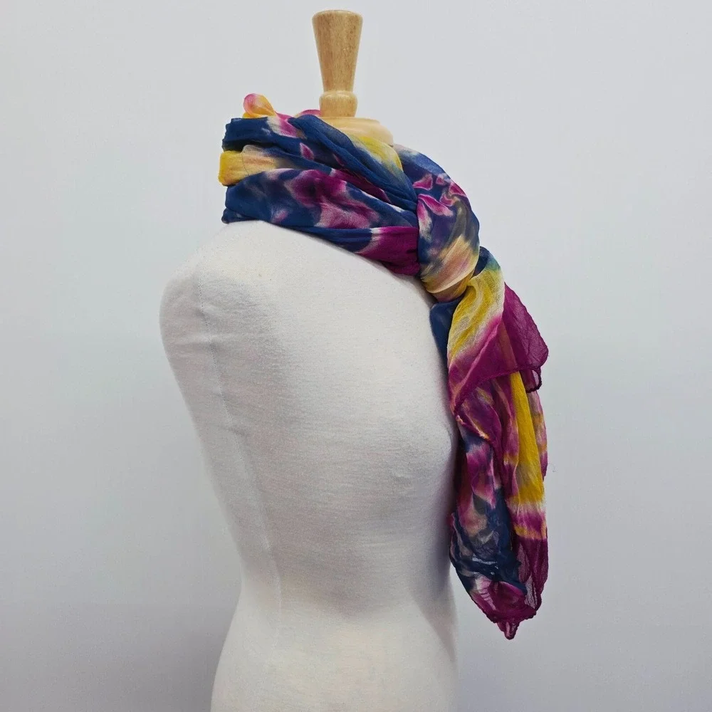 The Unbranded Brand womens colorful