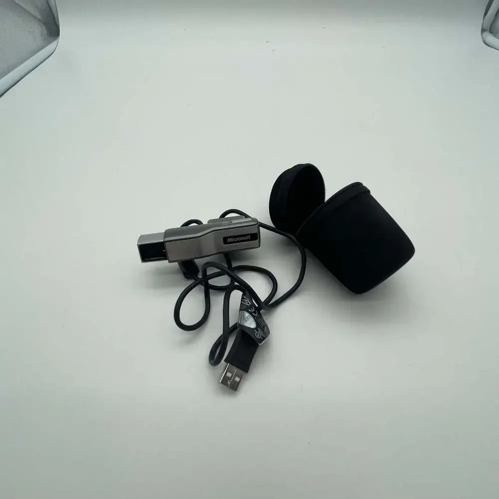 Microsoft LifeCam NX-6000 2.0‎ Megapixel Laptop Webcam with Travel Case