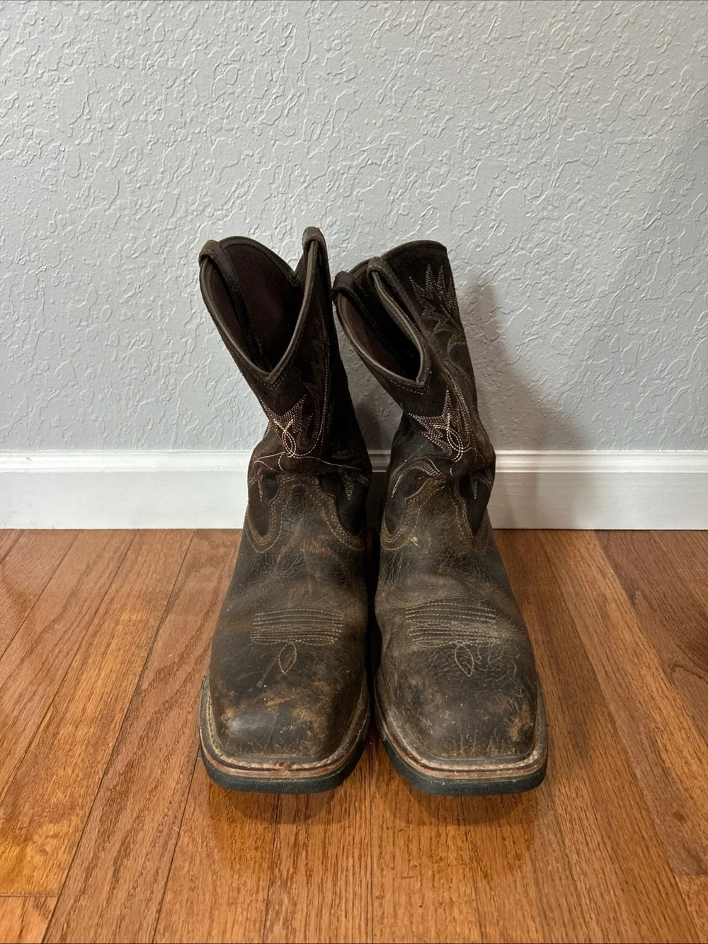 Ariat workhog work