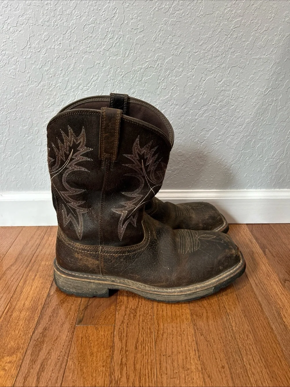 Ariat workhog work