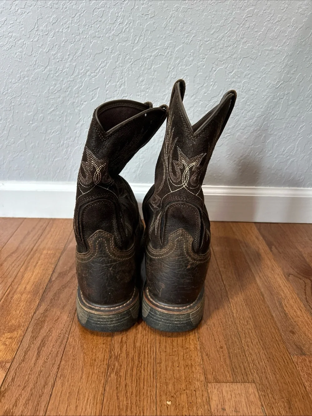 Ariat workhog work