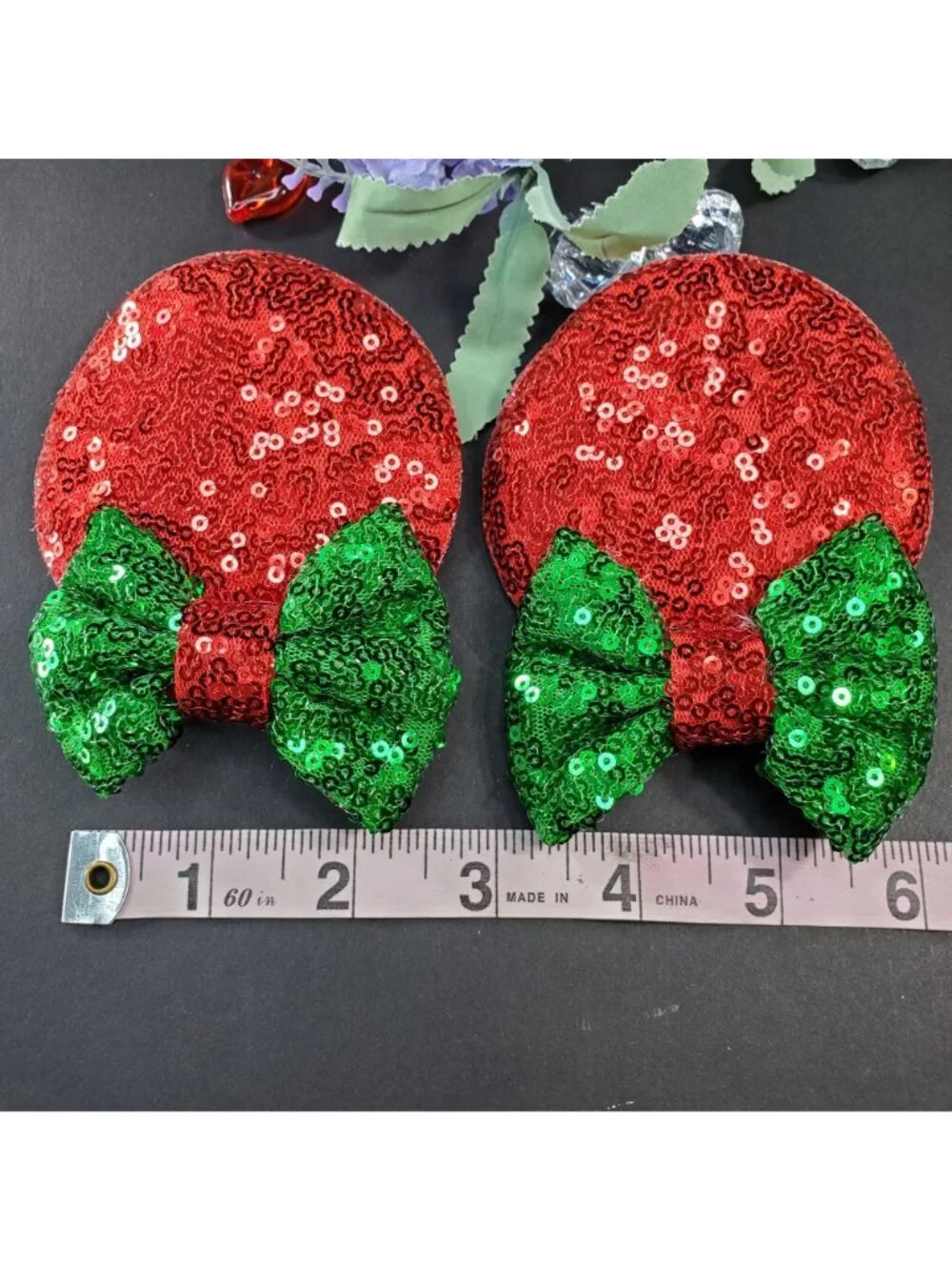 None pairs glitter