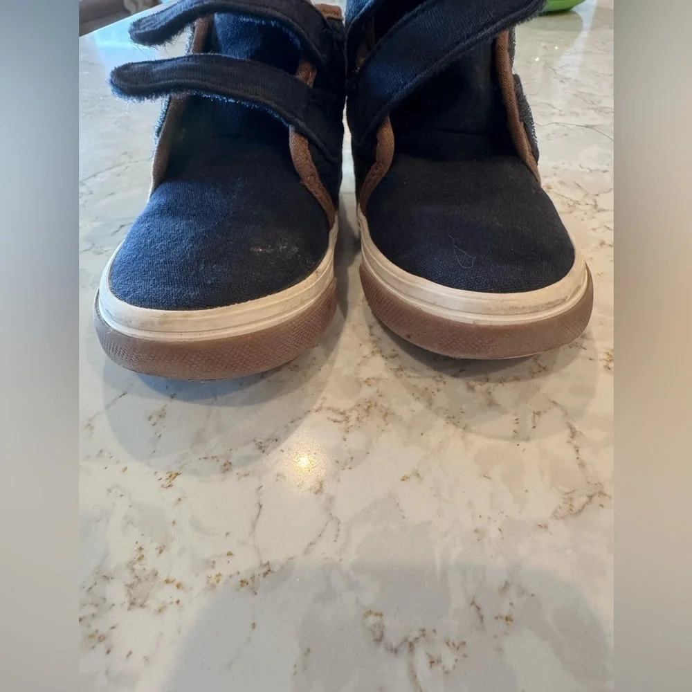 Old Navy comfortable sneakers
