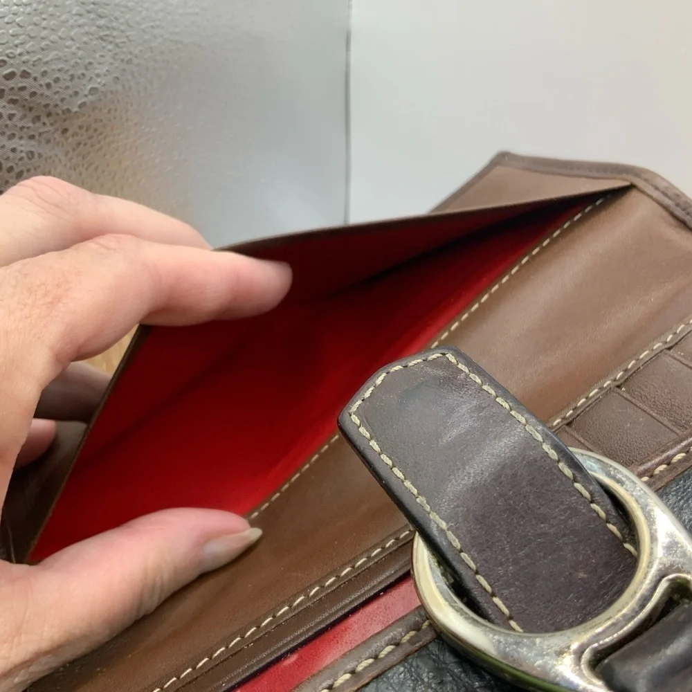 Dooney & Bourke pre owned