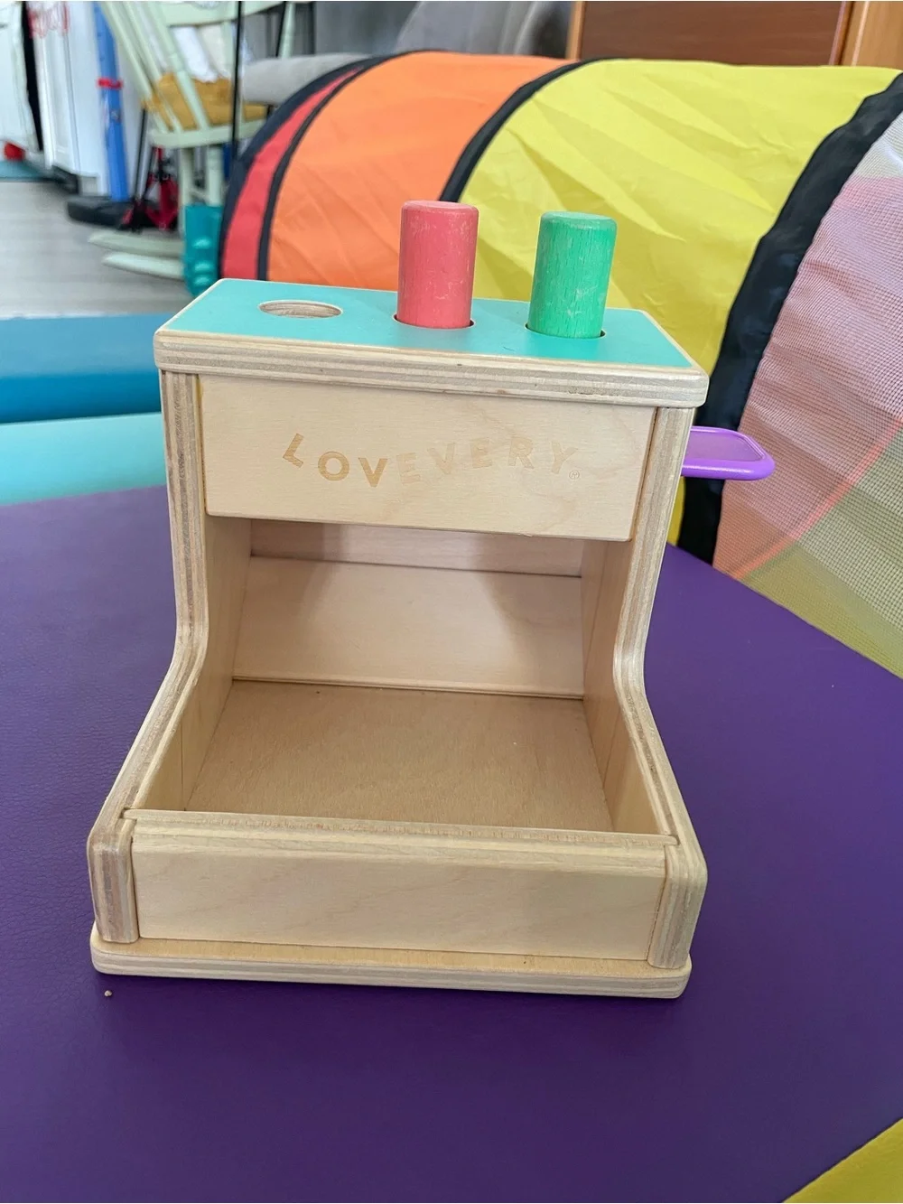 Lovevery Wooden Pop-Up Toy - Pink & Green Pegs