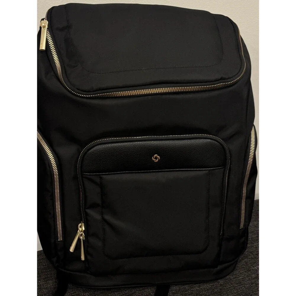Samsonite sleek black