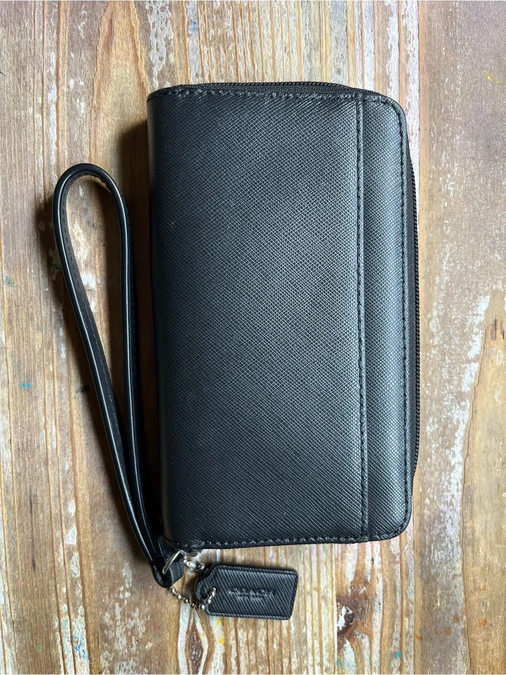 Coach sleek zip