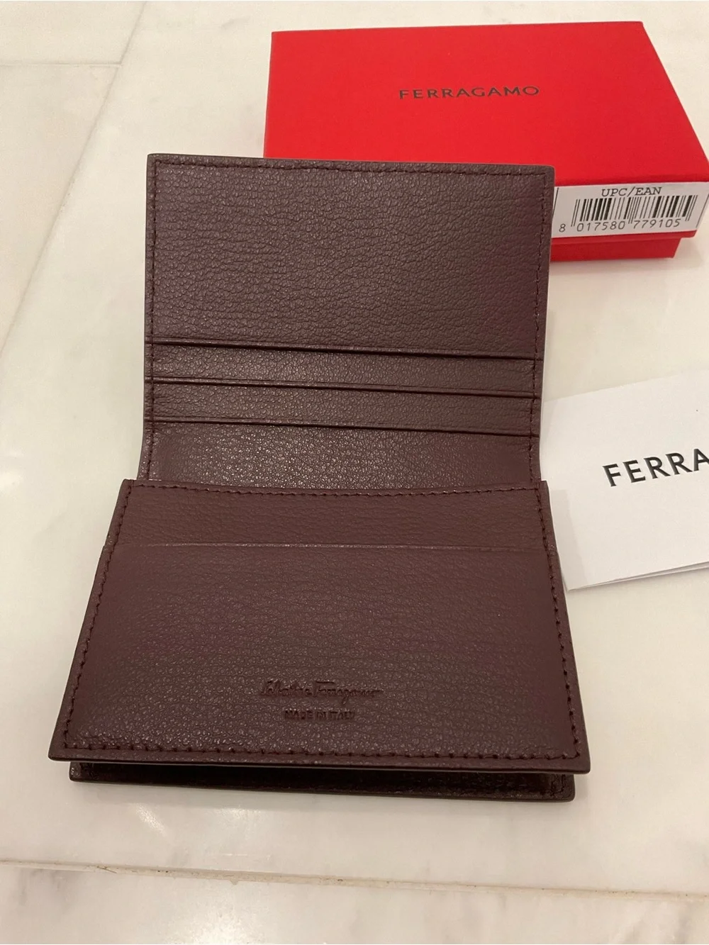 N/A monogram gusseted card