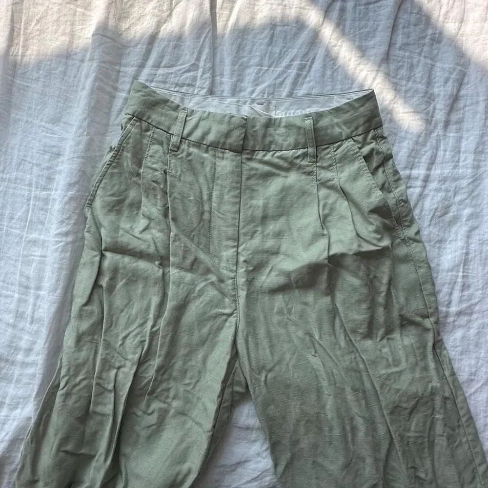 Wilfred green linen
