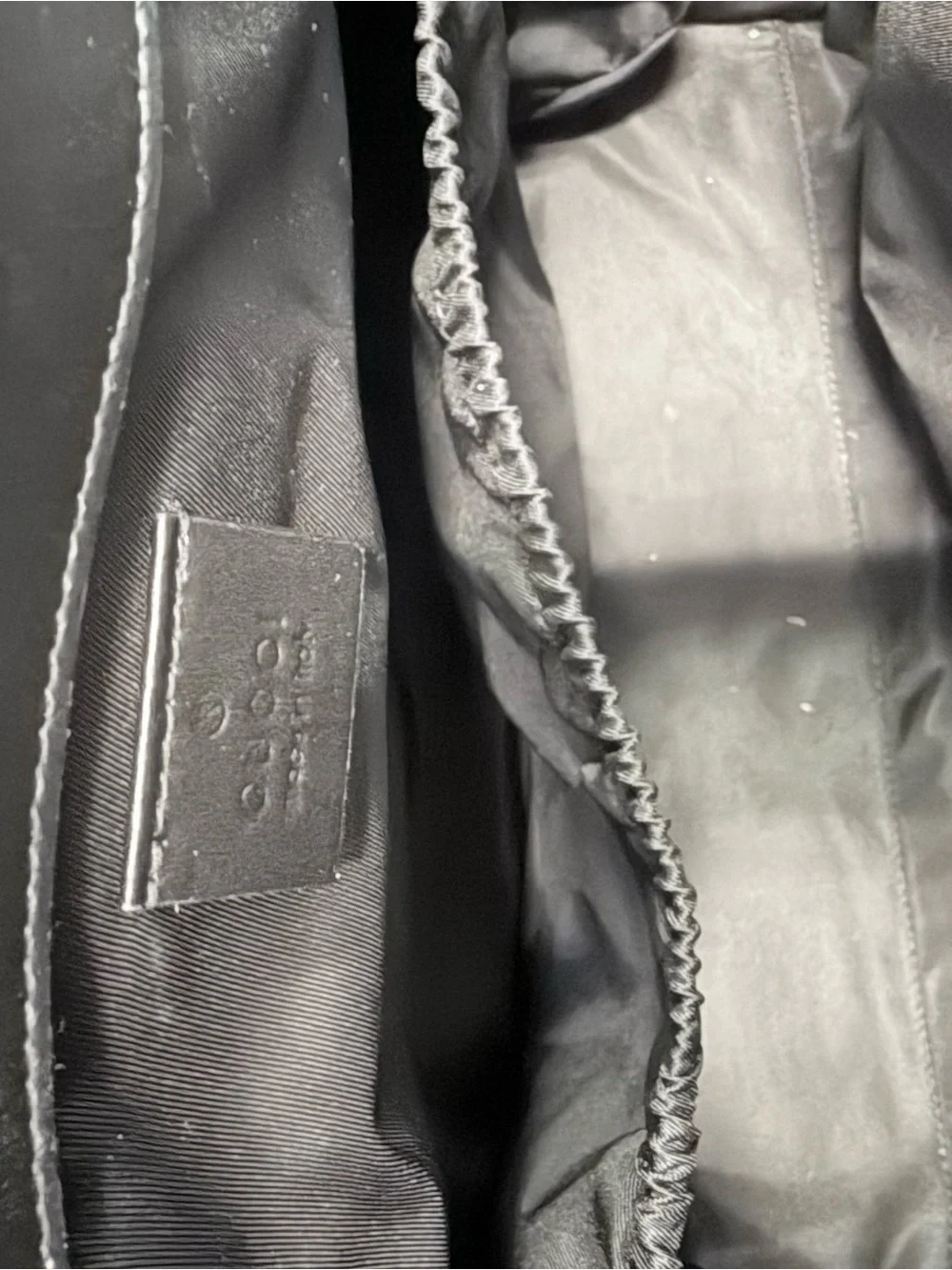 Gucci classic messenger