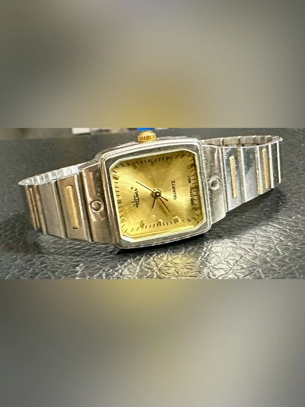 N/A classic quartz