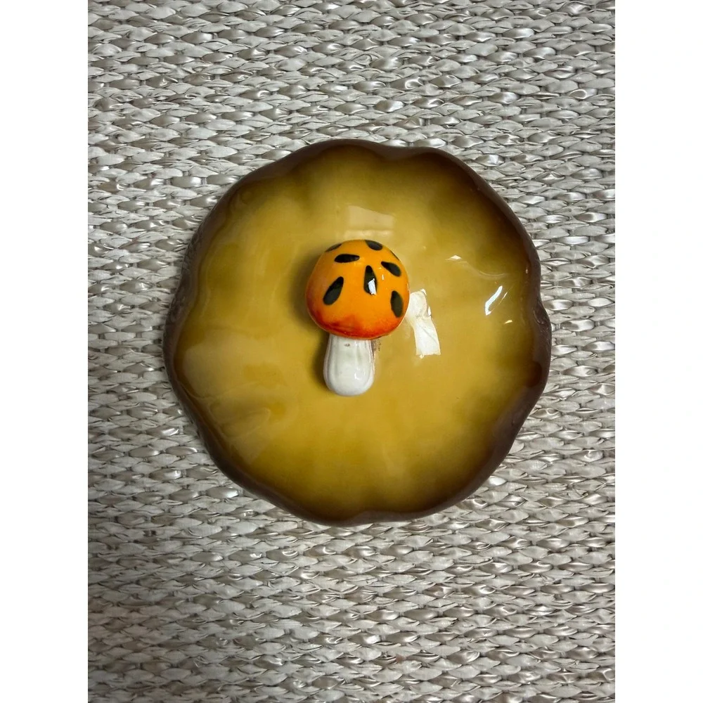 N/A vintage ceramic