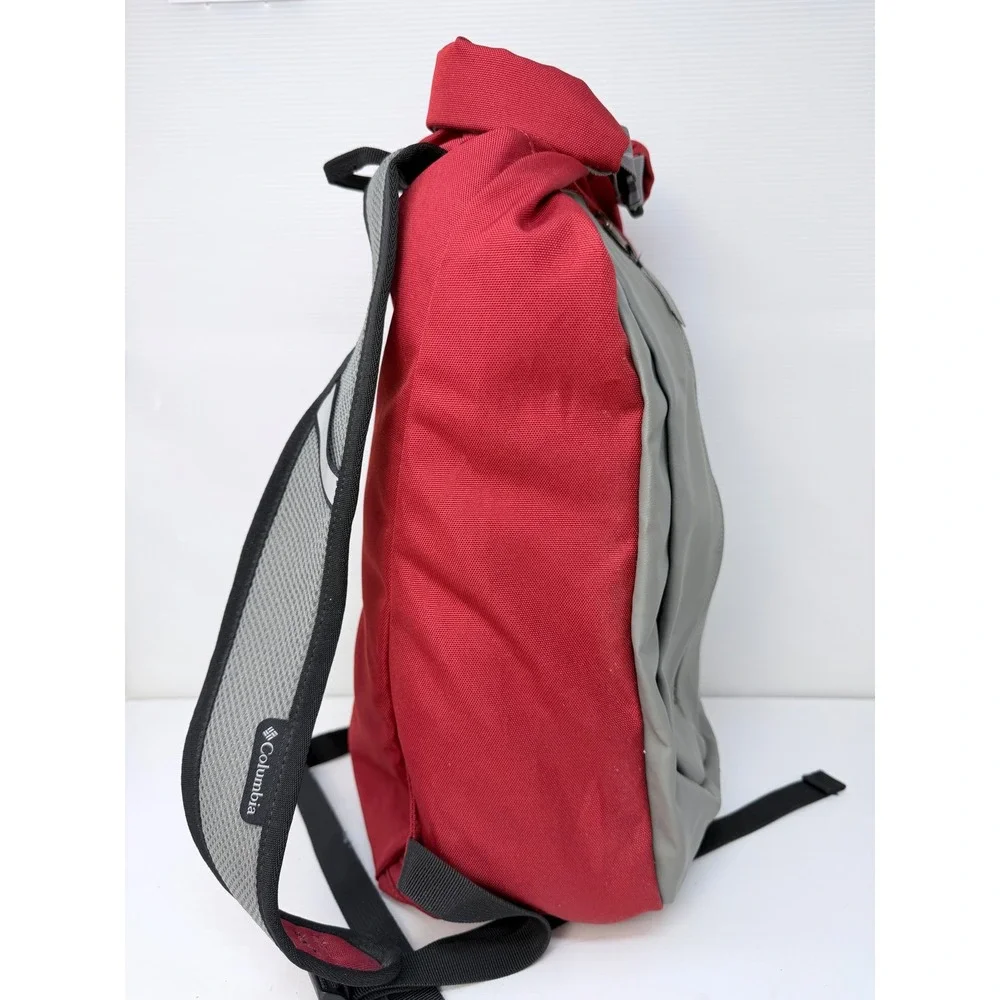 Columbia sportswear roll