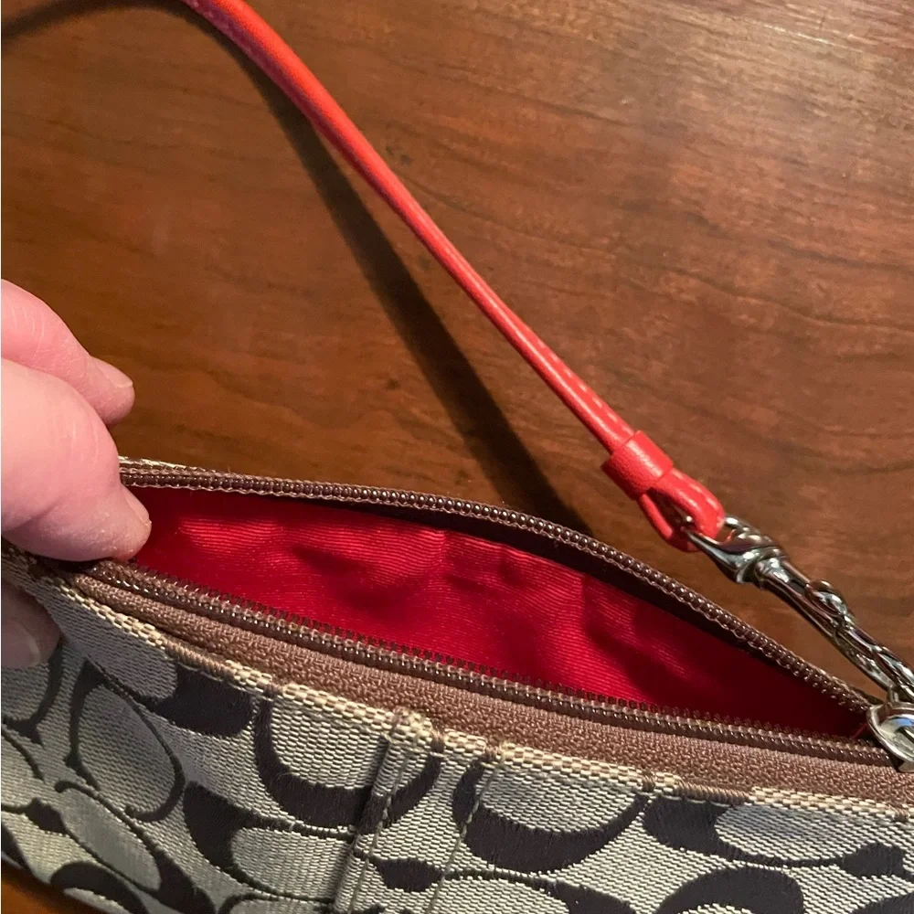 Coach excellent pre