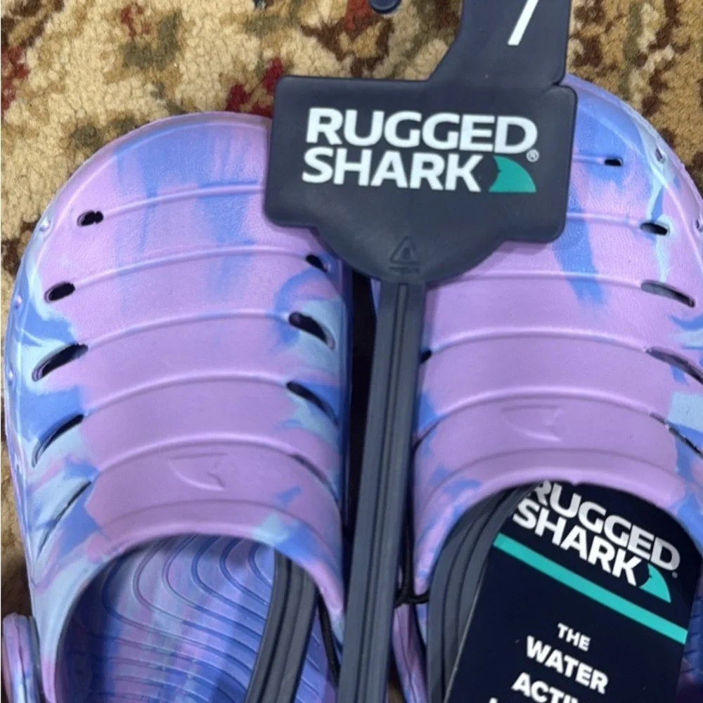 2 Kids'  slippers- Bluey and Rugged Shark