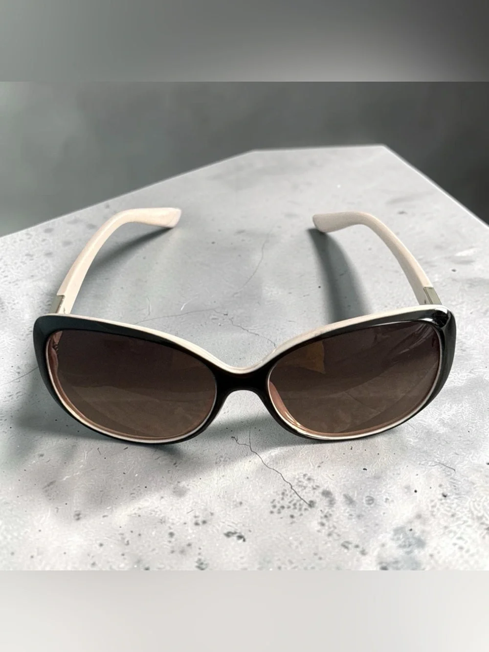 Ann Taylor make statement