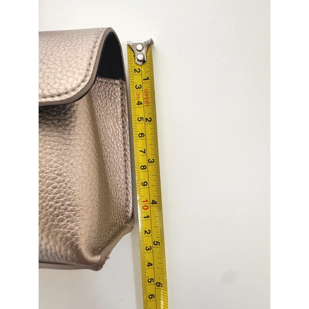 Chantecaille measurements width