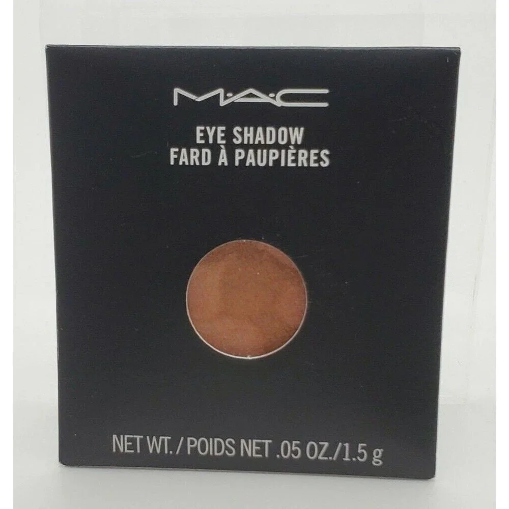 MAC Cosmetics size eye