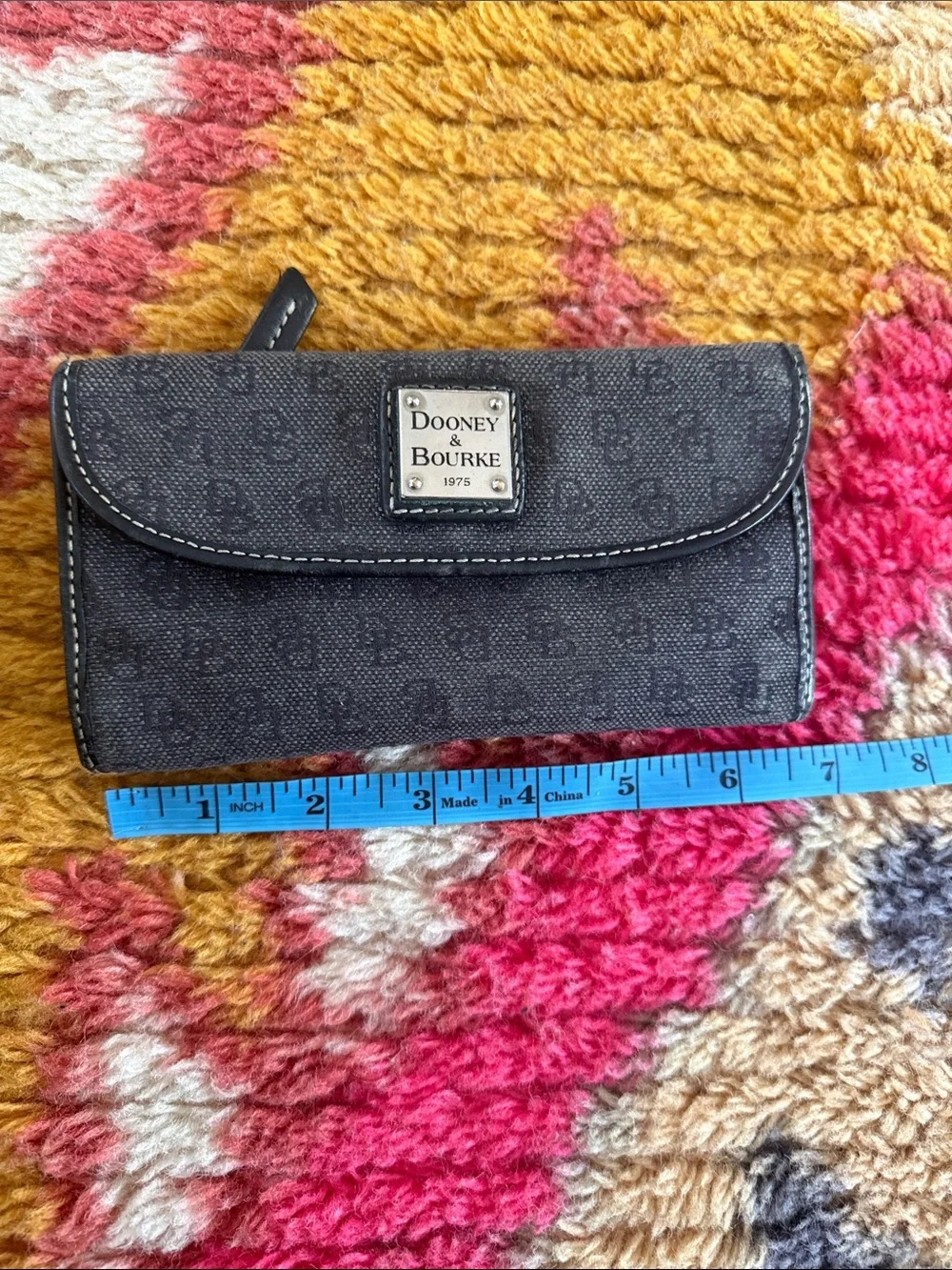 Dooney & Bourke wallet