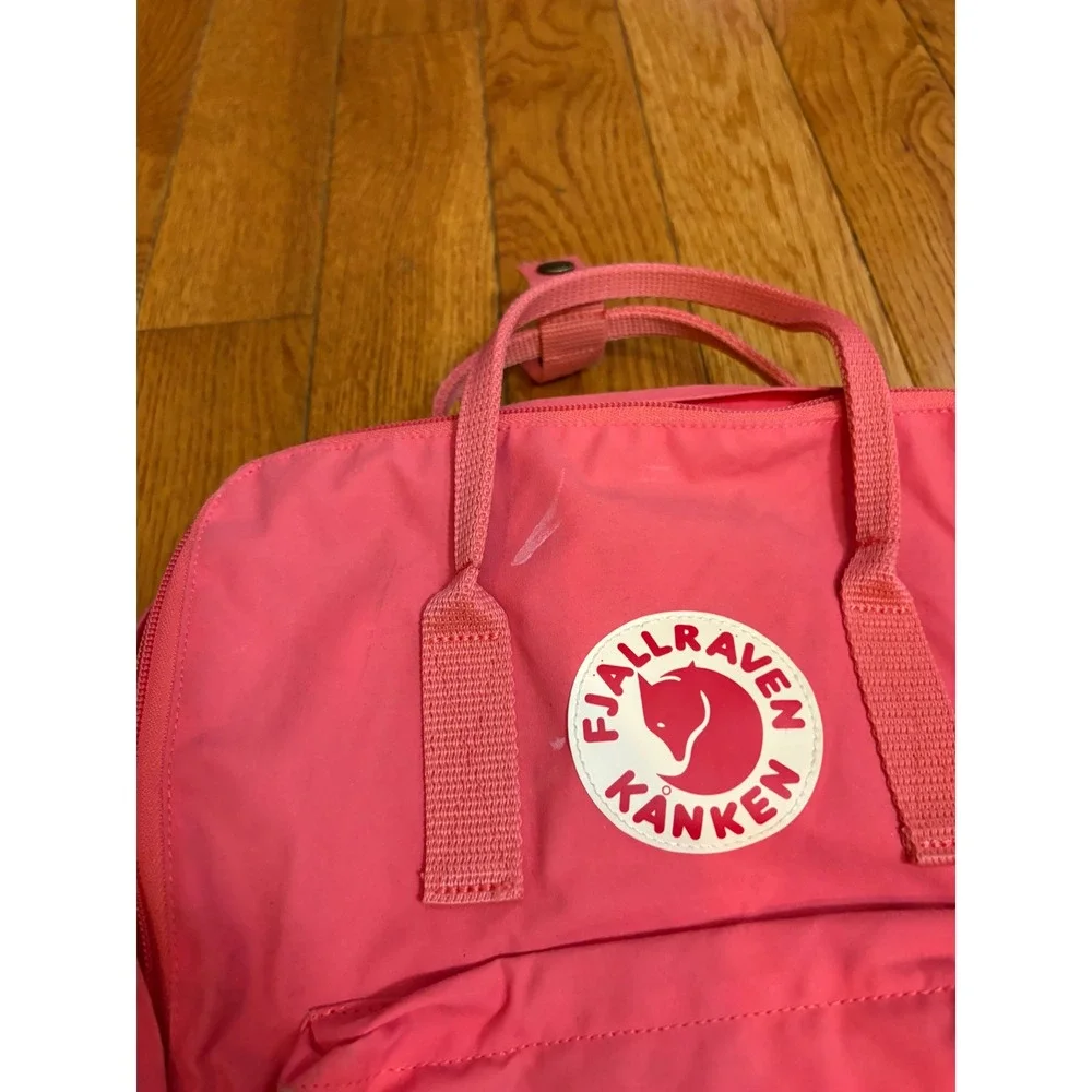 Fjallraven kanken backpack