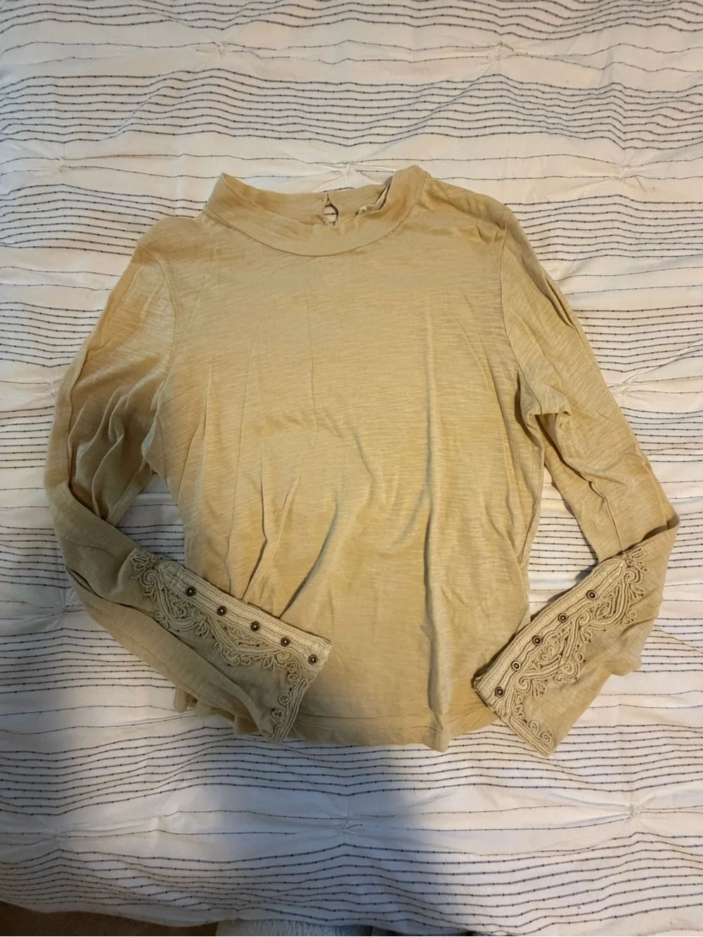 Free People light cream