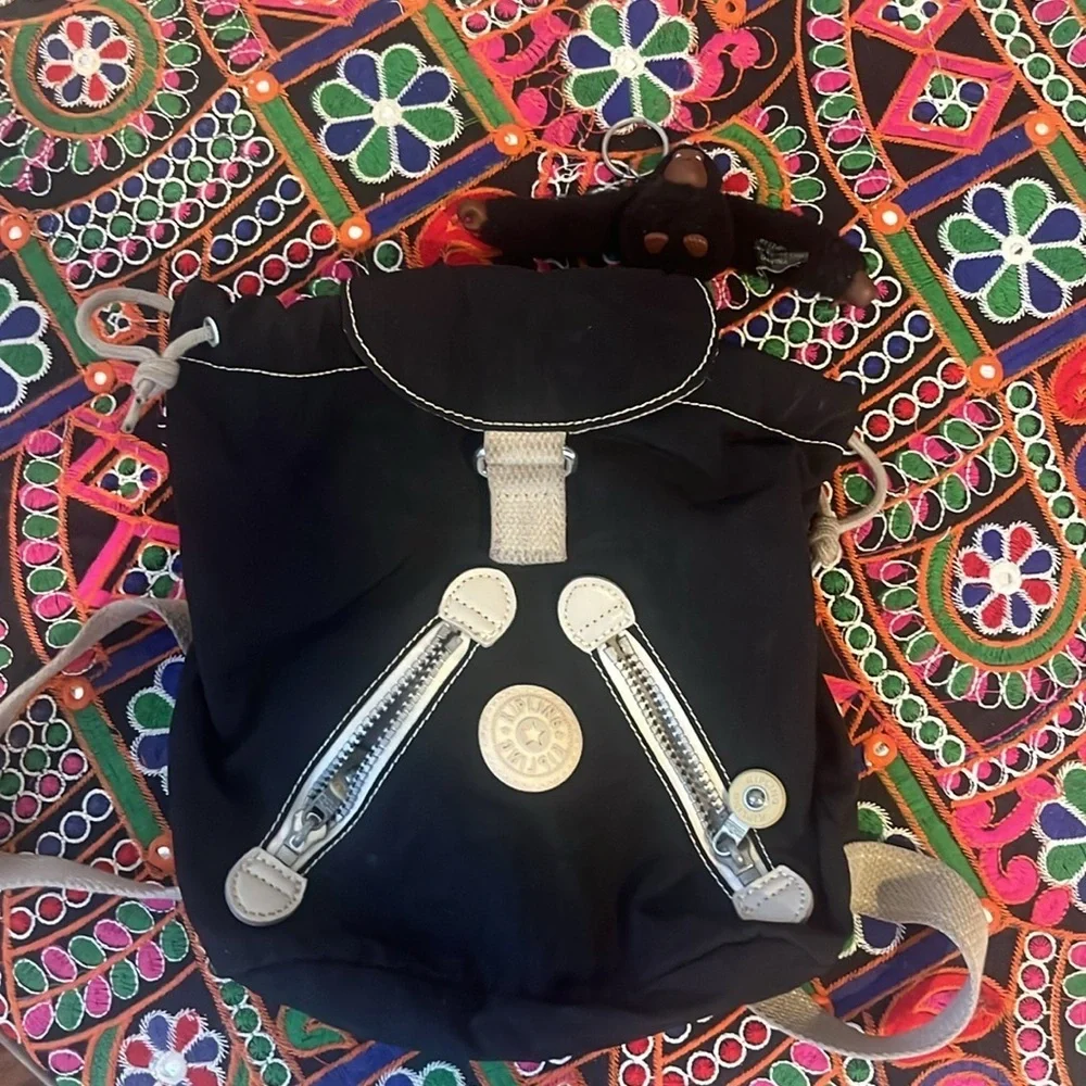 Kipling vintage delia
