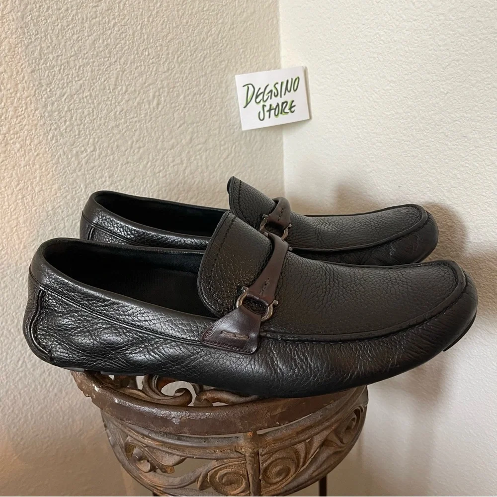 Salvatore Ferragamo size ee