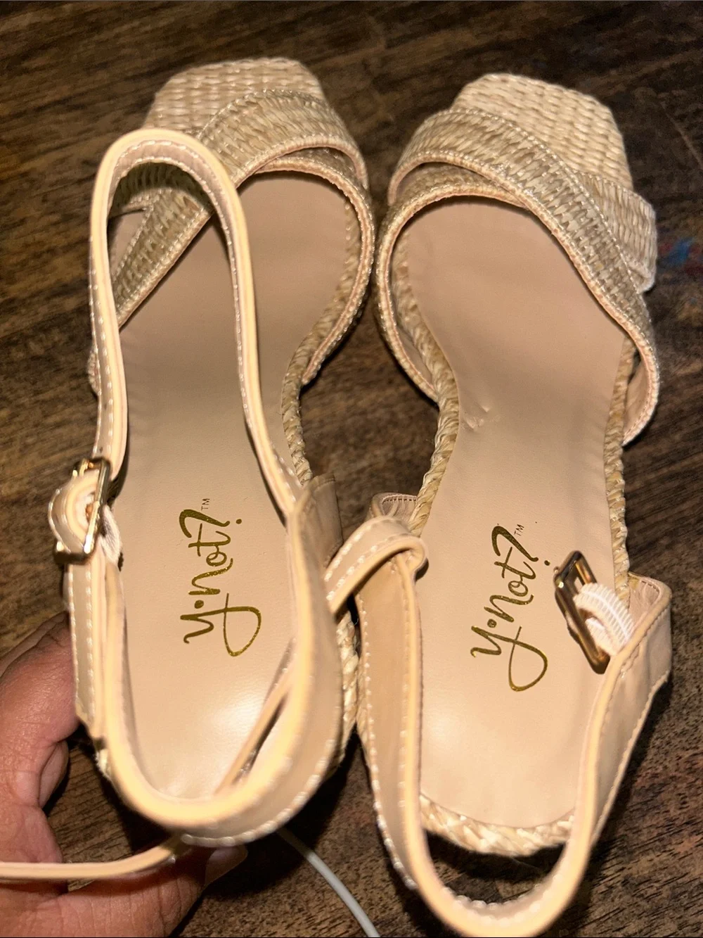 Y nof ? neutral beige