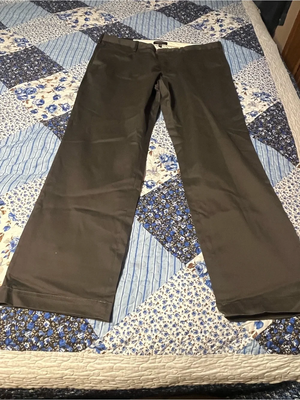 Banana Republic Rapid Movement Chino Pants Mens 38/32 NWT