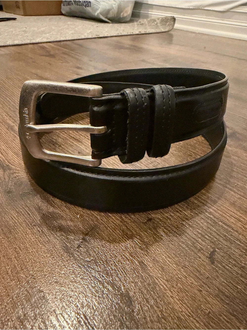 Columbia men’s gooselake belt in black leather silvertone harness buckle size 36