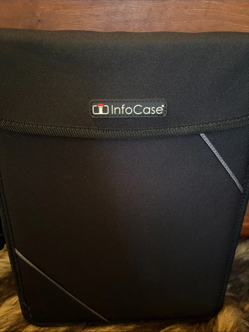 InfoCase tablet sleeve