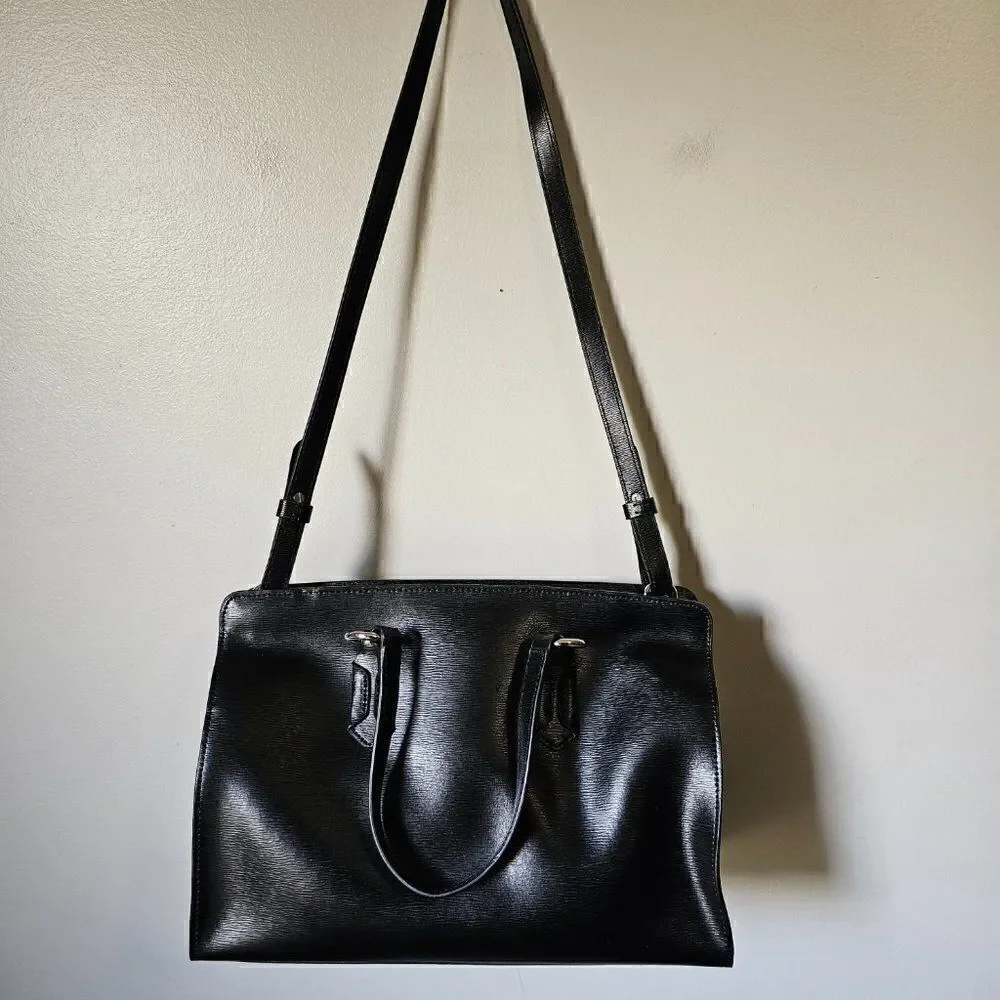 Lauren Ralph Lauren genuine shoulder roomy
