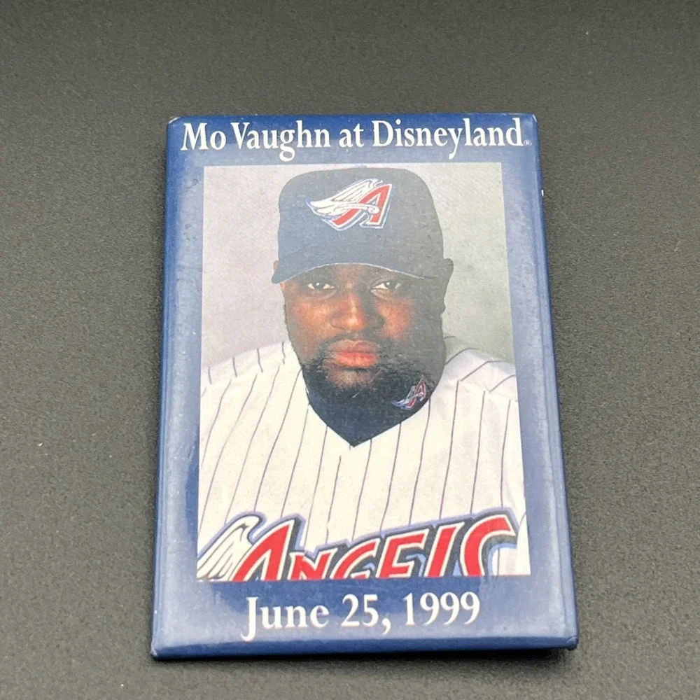 Disneyland 1999 Anaheim‎ Angels Mo Vaughn Baseball Player Lapel Pin