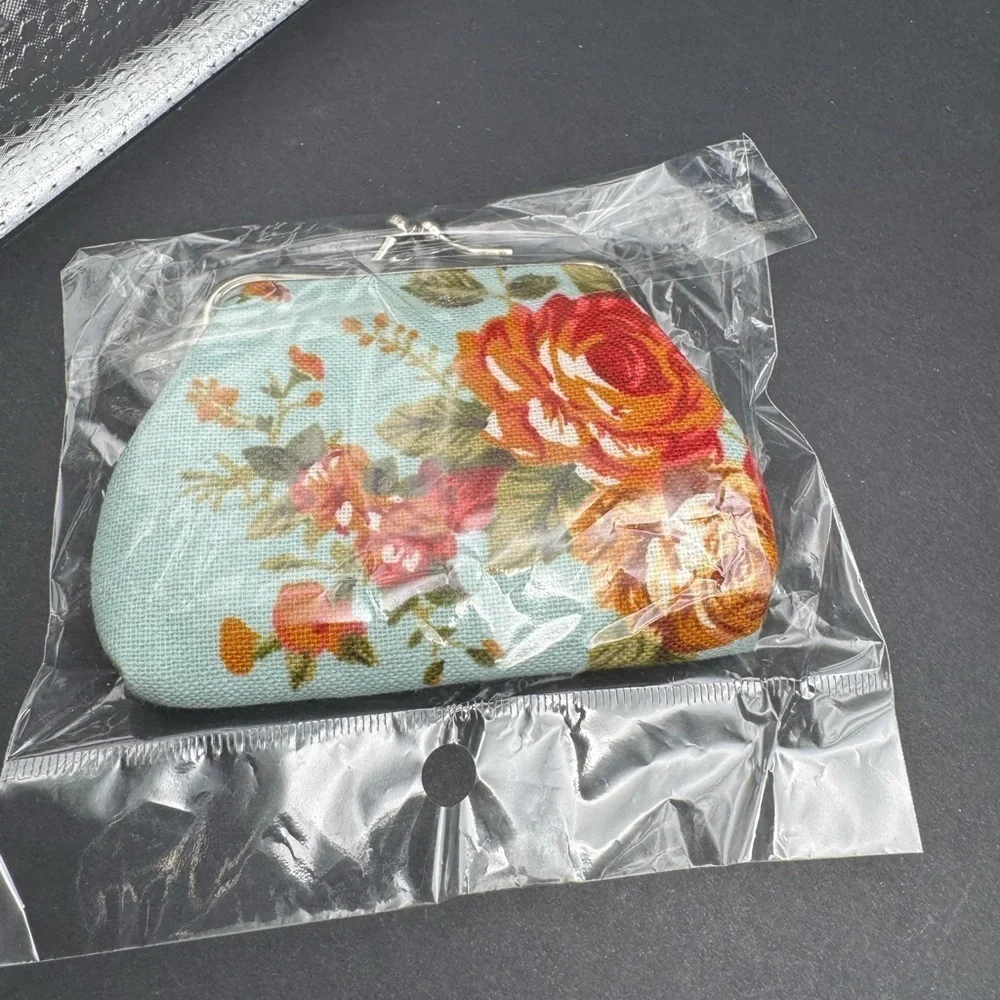 N/A charming floral
