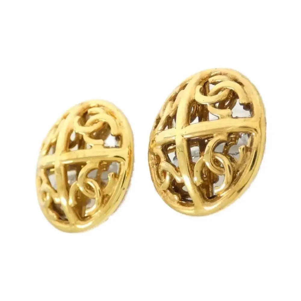 CHANEL authentic gold