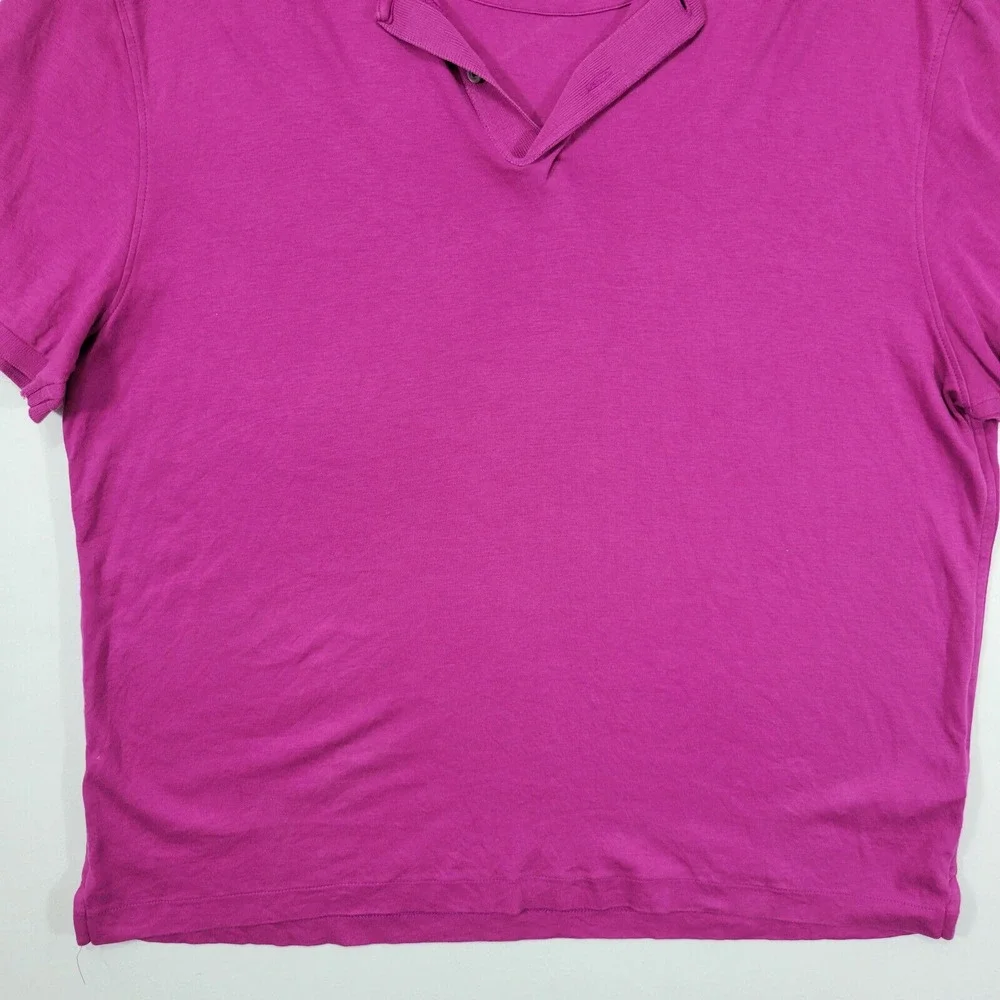 Banana Republic minor hole
