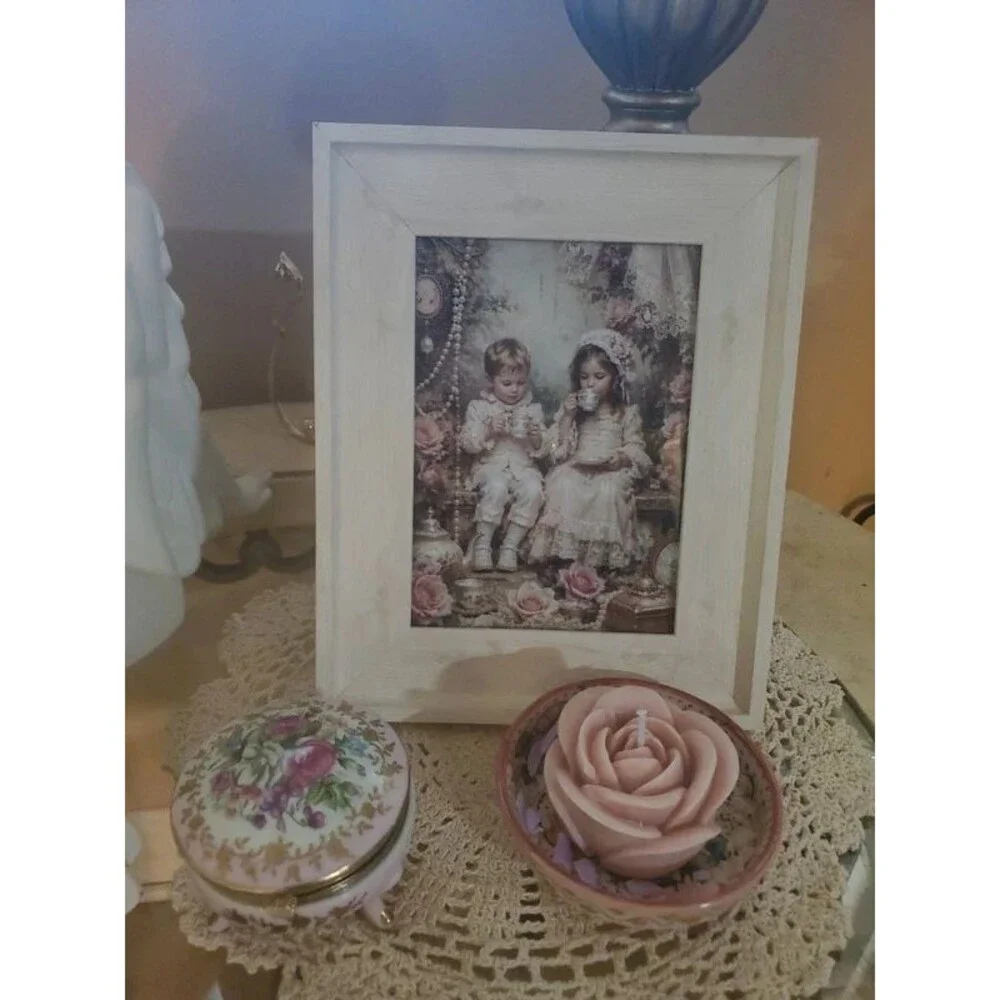 N/A charming vintage
