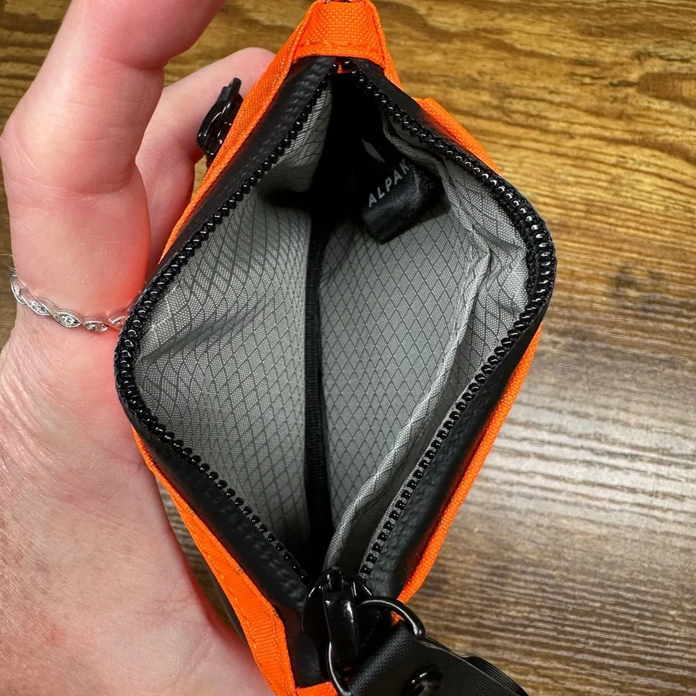 Alpaka zip pouch